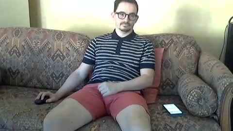 ilovecuteguy79 online show from June 18, 4:56 am