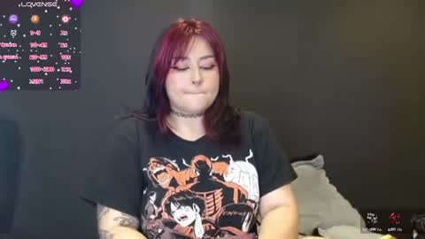 iluromi_ online show from August 6, 4:06 pm