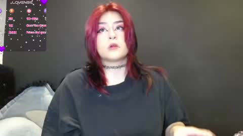 iluromi_ online show from August 10, 2:18 pm