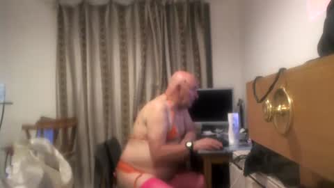 iluvanal111 online show from August 13, 3:53 am