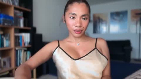 iluvchardonnay online show from July 27, 3:17 pm