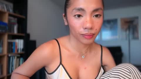iluvchardonnay online show from July 27, 4:34 pm