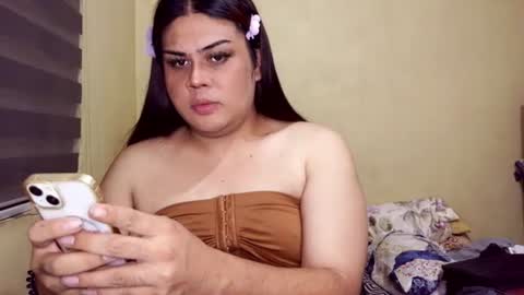 iluvdonna online show from August 9, 4:08 pm