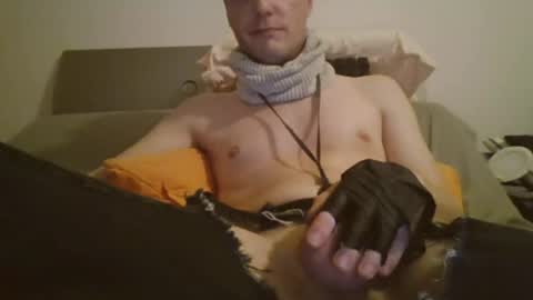 iluvhottenns online show from July 17, 1:33 pm