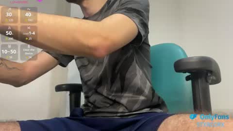 Theo online show from August 4, 8:39 pm