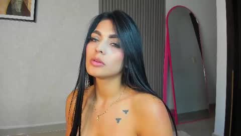 hanna online show from July 20, 11:30 pm