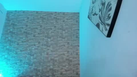 im_brittany_333 online show from August 9, 10:49 am