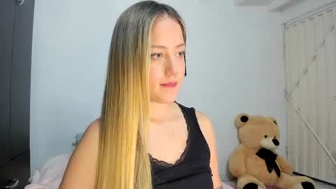 Caro   online show from July 3, 5:31 am