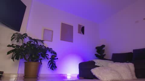 Eli  online show from August 13, 1:52 am