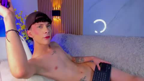 ETHAN online show from August 13, 6:11 pm