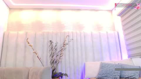 Helina online show from August 13, 2:20 pm