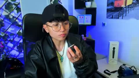 im_mathias online show from May 5, 8:38 am