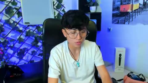 im_mathias online show from May 5, 9:44 am