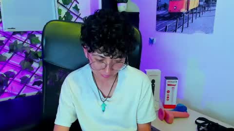 im_mathias online show from May 8, 6:26 am