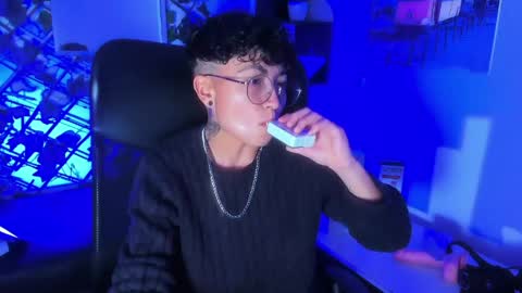 im_mathias online show from May 8, 11:51 pm