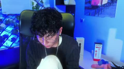 im_mathias online show from May 9, 2:14 am