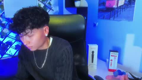 im_mathias online show from May 9, 3:42 am