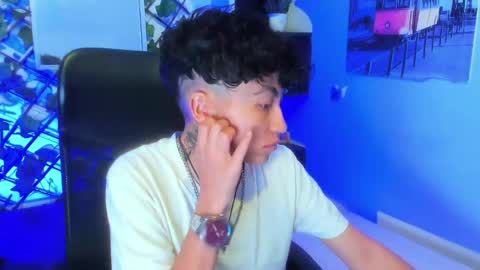 im_mathias online show from May 9, 9:56 am