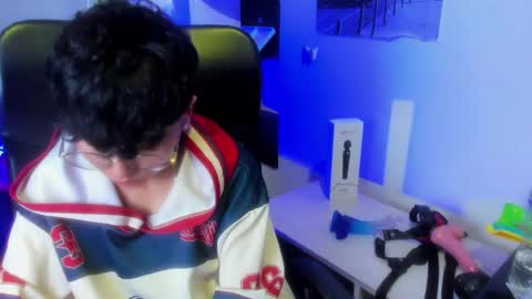 im_mathias online show from May 10, 7:21 am