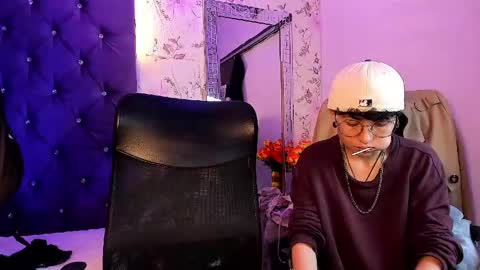 im_mathias online show from June 3, 5:22 am