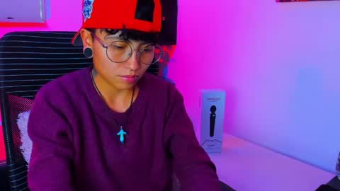 im_mathias online show from June 9, 8:10 am