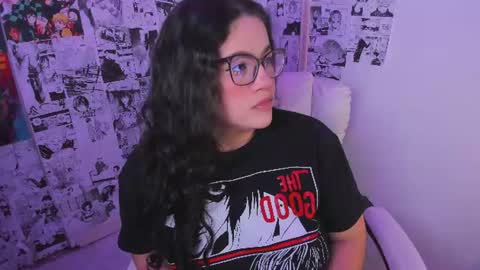 mei mei uwu online show from August 7, 2:33 am