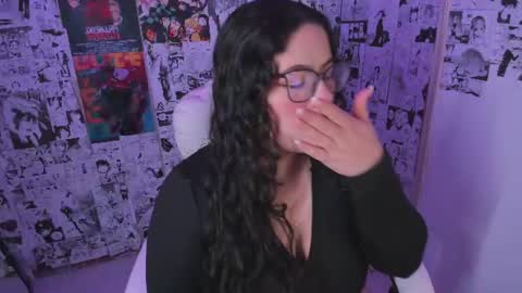 mei mei uwu online show from August 15, 3:43 am