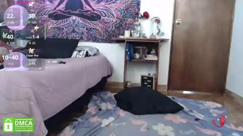 cutie pie online show from August 15, 3:38 pm