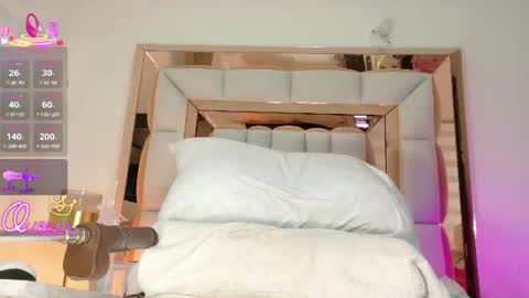 im_yours_01 online show from July 30, 6:10 am