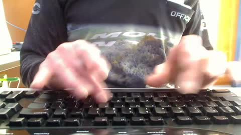 Aussie Guy online show from July 7, 3:32 am