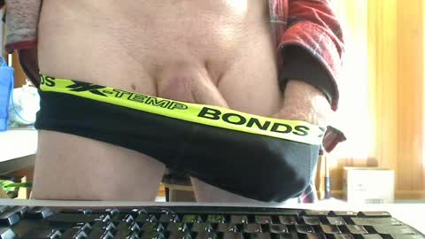 Aussie Guy online show from August 20, 2:28 am
