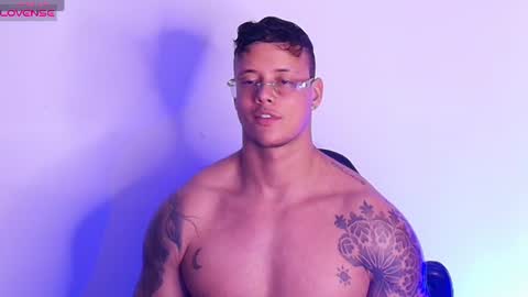 imconor online show from August 12, 11:29 pm