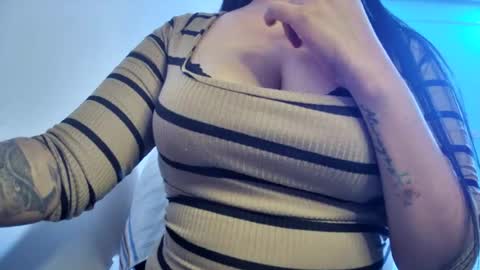 imdirtymilf online show from June 22, 9:48 pm