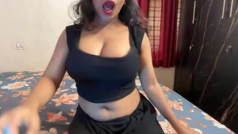 imlovelyrose online show from July 8, 5:44 am