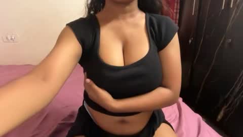 imlovelyrose online show from August 15, 12:20 pm