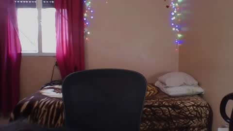 Flor online show from July 20, 5:49 pm