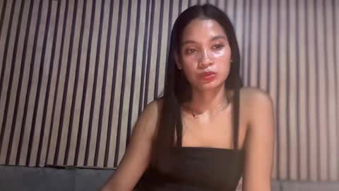 imthegoddexx online show from May 21, 2:08 pm