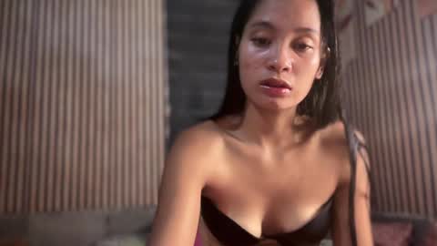 imthegoddexx online show from June 20, 1:27 am