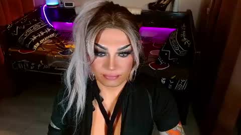 QUEEN MADI  online show from July 28, 7:31 pm