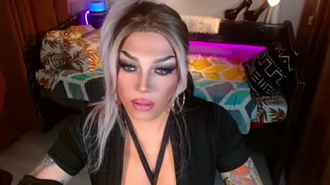 QUEEN MADI  online show from August 8, 6:19 pm