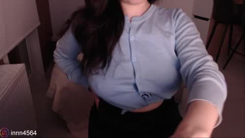 Lin online show from April 14, 8:49 pm