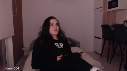 Lin online show from April 20, 8:36 pm
