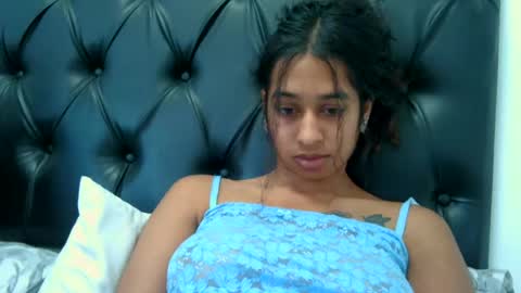 indanbella19 online show from August 11, 1:46 pm