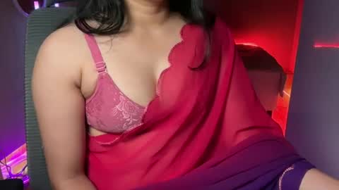 Ayesha online show from August 12, 6:21 pm