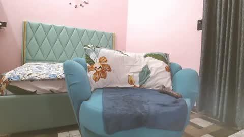 Parul online show from August 9, 1:12 pm