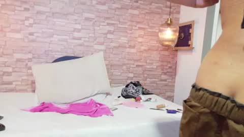 indian_whore18 online show from July 30, 6:54 am