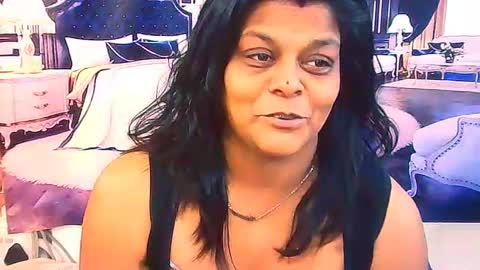 indiancherrypie online show from August 17, 6:40 am