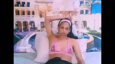 Jade online show from May 12, 10:59 am