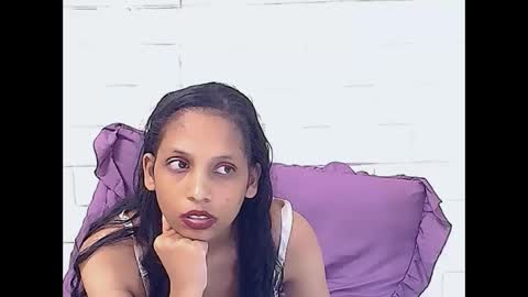 Jade online show from May 16, 12:27 pm