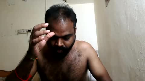 indianhairyguy23 online show from July 9, 8:03 pm
